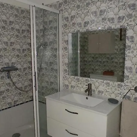 Maison De Pour 6 Personnes * Montdidier (Somme)